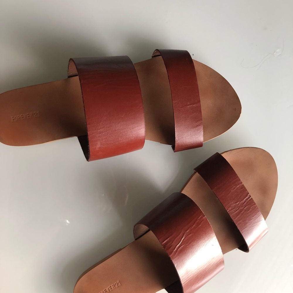 Forever 21 Chestnut Slides Sandal - Picture 2 of 4